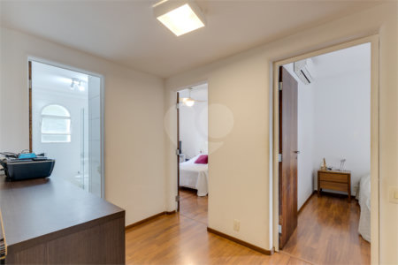 Apartamento à venda com 3 quartos, sendo 1 suíte,  em Granja Julieta, São Paulo, SP