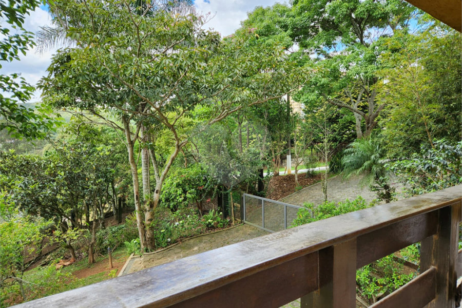 Casa à venda com 5 suítes no condomínio Suíça da Cantareira, Mairiporã - SP