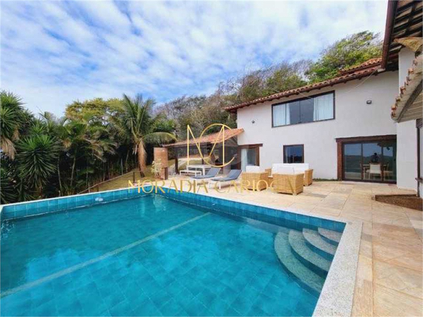 Casa à venda com 4 suítes em Ferradura, Armação dos Búzios, RJ