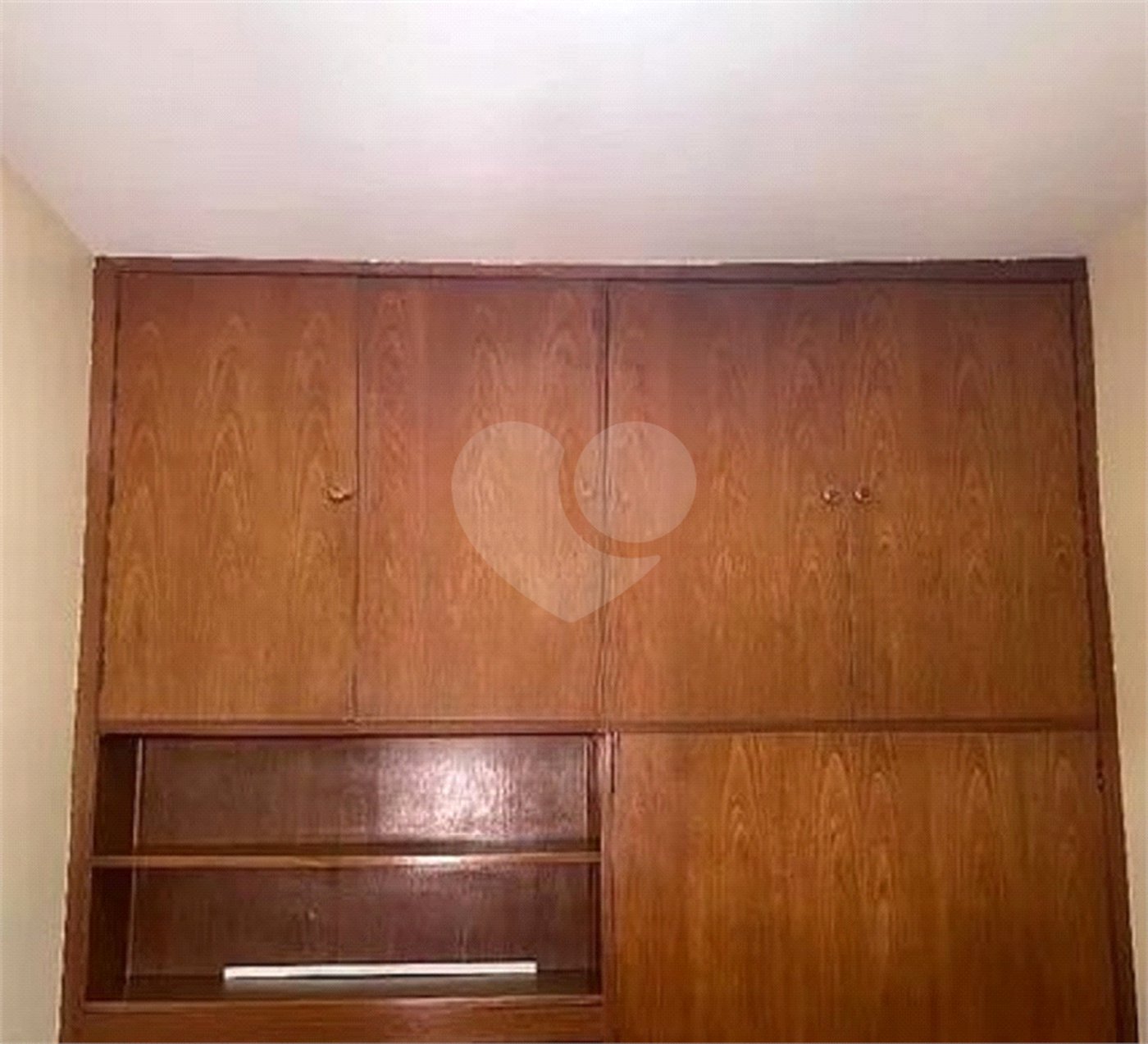 Sobrado à venda com 4 quartos, sendo 1 suíte,  em Alto da Lapa, São Paulo, SP