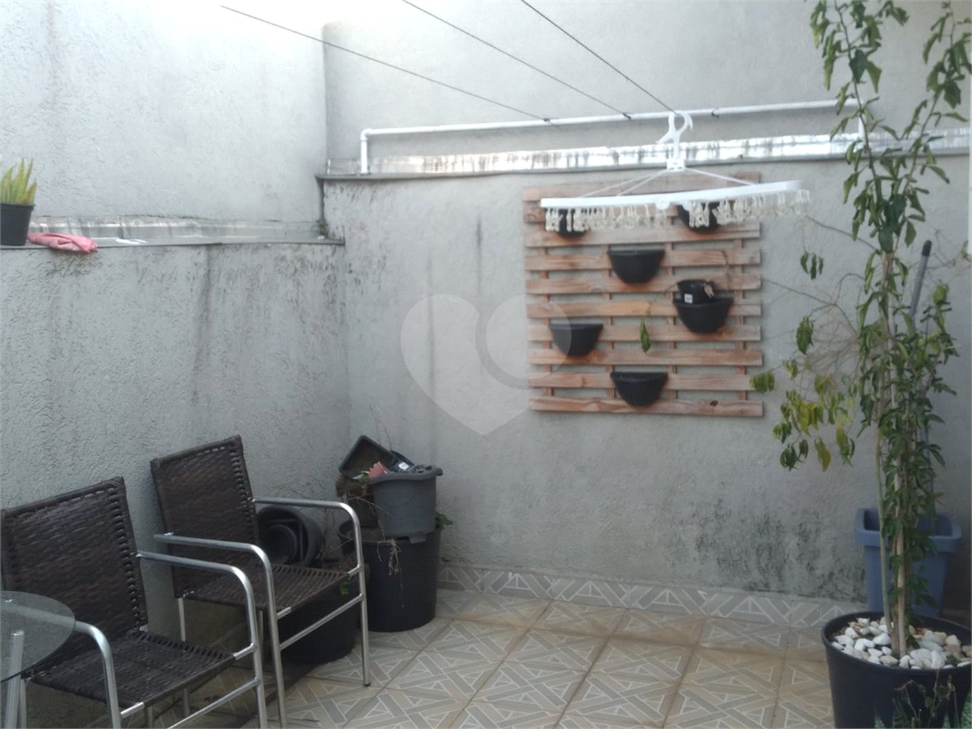 Sobrado à venda com 6 quartos, sendo 1 suíte, em Vila Sabrina, São Paulo, SP