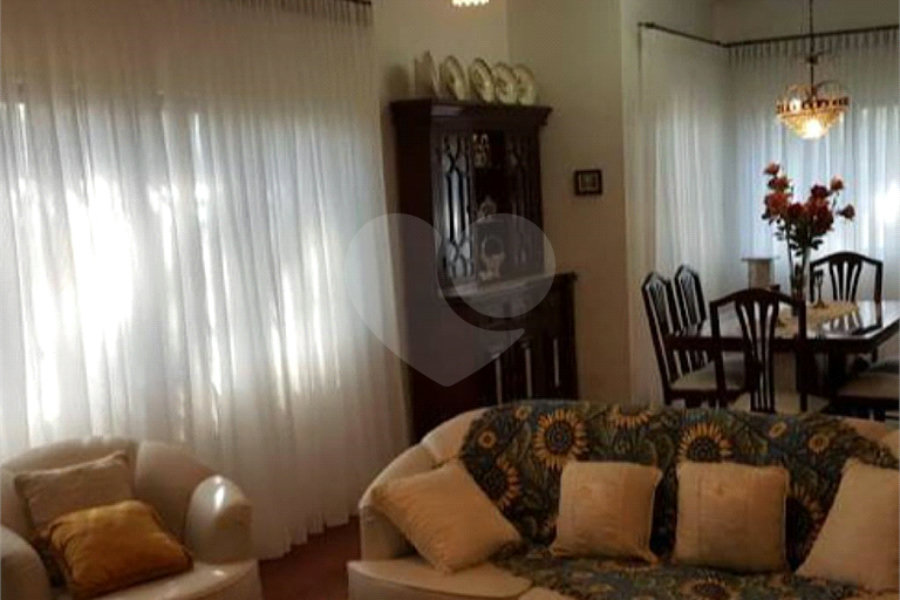 Casa Térrea à venda ou para alugar com 4 suítes em Jardim Floresta, São Paulo, SP