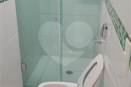 Sobrado à venda com 3 quartos, sendo 1 suíte,  em Jardim Olympia, São Paulo, SP