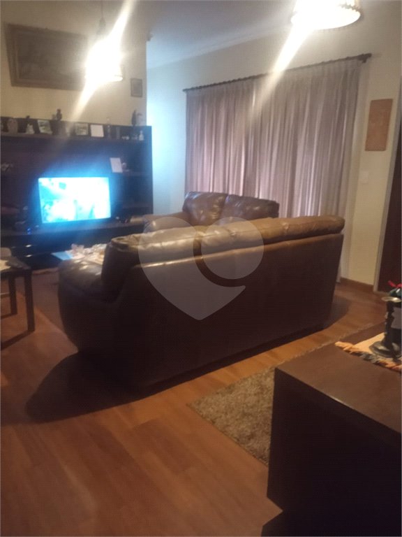Casa à venda com 2 suítes em Jardim Santa Bárbara, Atibaia, SP
