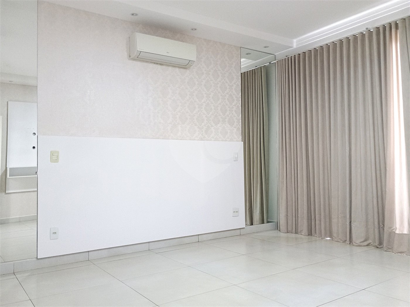 Sobrado à venda com 4 quartos, sendo 1 suíte, em Reserva San Gabriel, Ribeirão Preto, SP