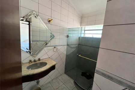 Casa à venda com 4 quartos, sendo 3 suítes, em Chácara Monte Alegre, São Paulo, SP