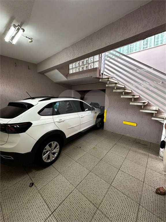 Sobrado à venda com 3 quartos, sendo 1 suíte, em Jardim da Saúde, São Paulo, SP