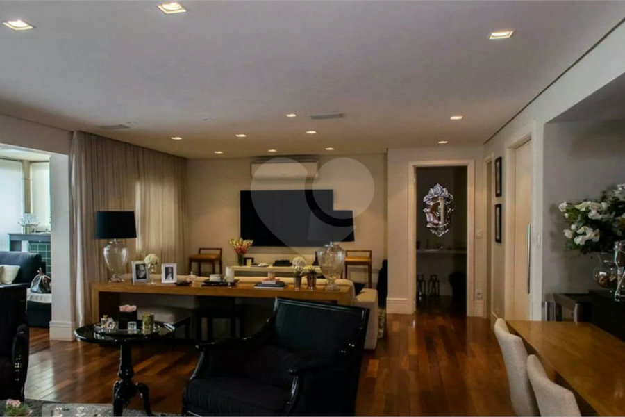 Apartamento à venda com 3 suítes em Santana, São Paulo, SP