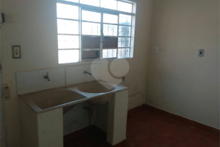 Casa à venda com 3 quartos em Vila Apolo, Itapetininga, SP