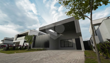 Casa à venda com 4 suítes no condomínio Alphaville Nova Esplanada 4, Votorantim - SP