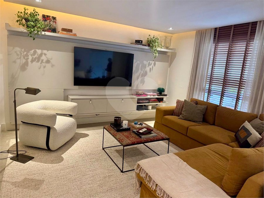 Apartamento à venda com 4 suítes em Vila Olímpia, São Paulo, SP