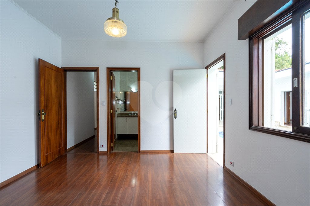 Casa Térrea à venda ou para alugar com 4 suítes em Jardim Marajoara, São Paulo, SP