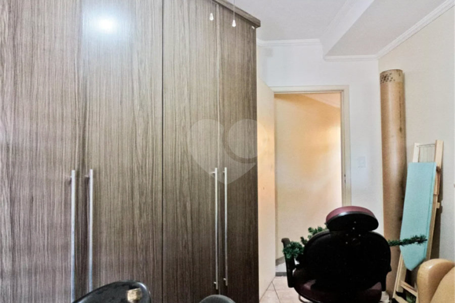Salão à venda ou para alugar com 3 quartos, sendo 1 suíte, em Jardim Monjolo, São Paulo, SP