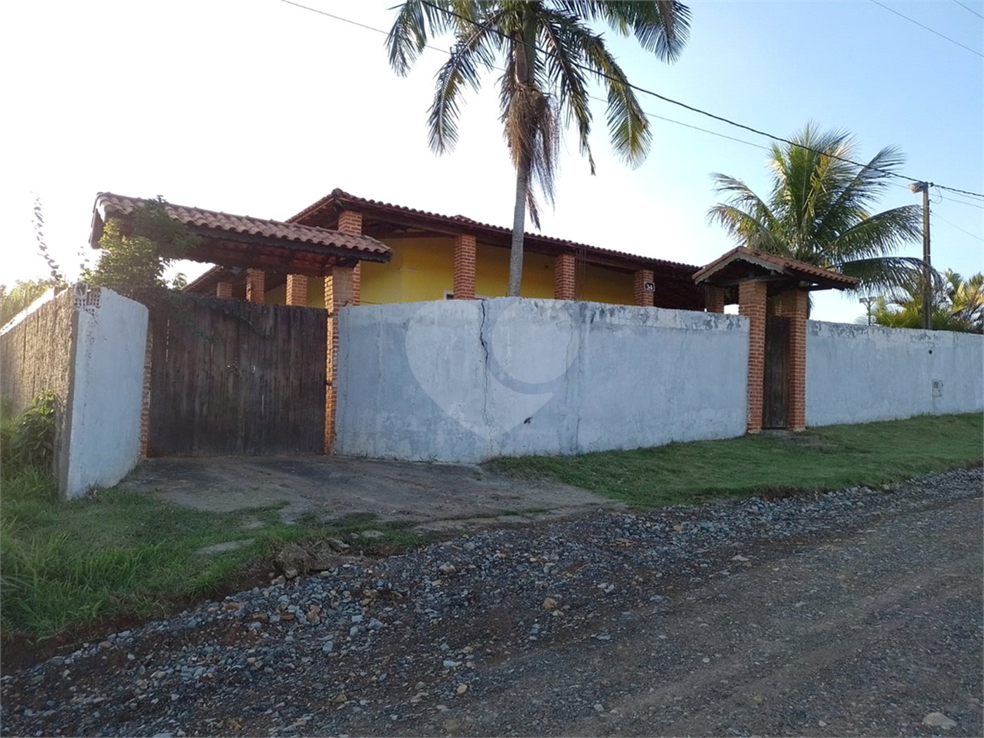 Chácara à venda com 3 quartos, sendo 1 suíte, no Centro, Porangaba, SP