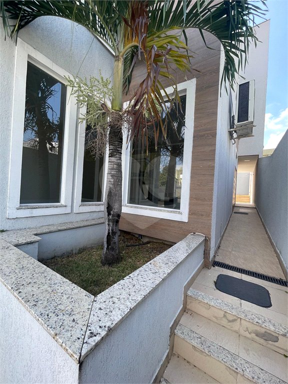 Casa à venda com 3 quartos, sendo 1 suíte, no condomínio Residencial Green Ville, Rio de Janeiro - RJ