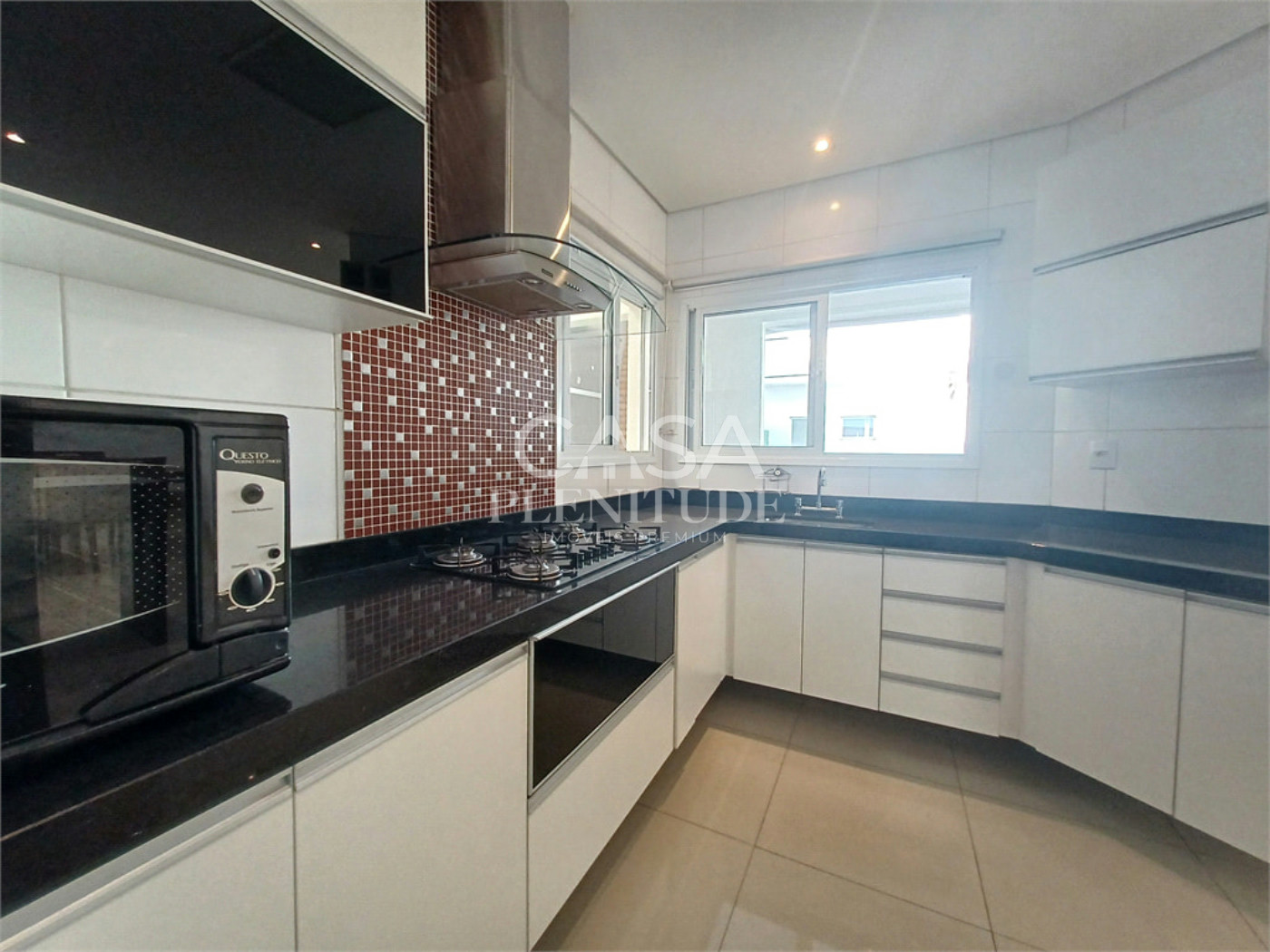 Casa em condomínio à venda com 3 suítes em Iporanga, Sorocaba, SP