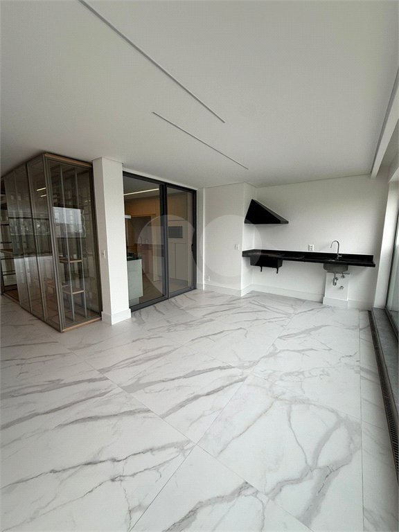 Apartamento para alugar com 4 suítes em Jardim Morumbi, São Paulo, SP
