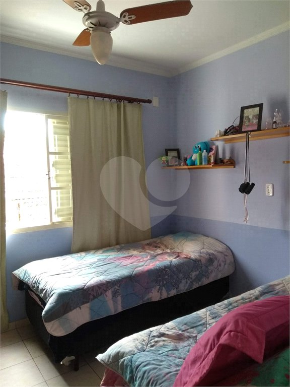 Sobrado à venda com 3 quartos, sendo 2 suítes, no Centro, Araraquara, SP