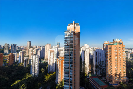Apartamento à venda com 4 suítes em Panamby, São Paulo, SP