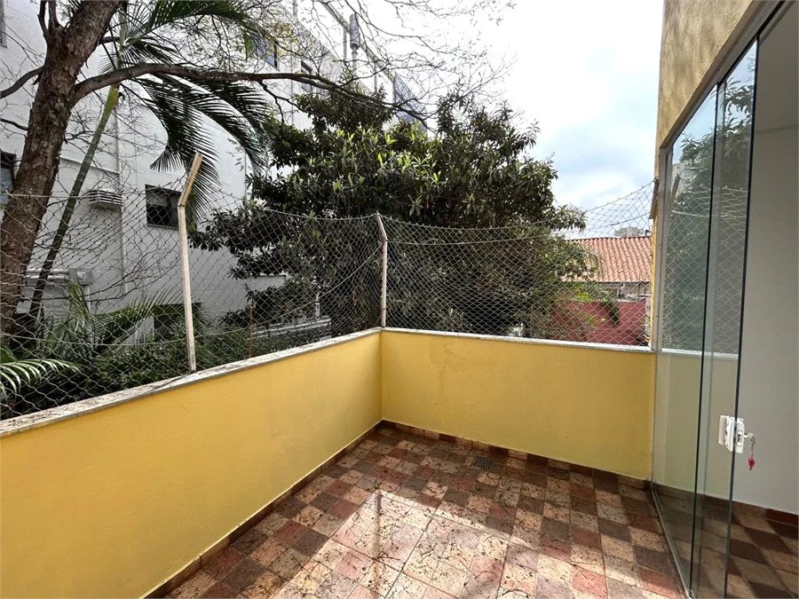 Casa de Vila para alugar com 4 suítes em Vila Romana, São Paulo, SP