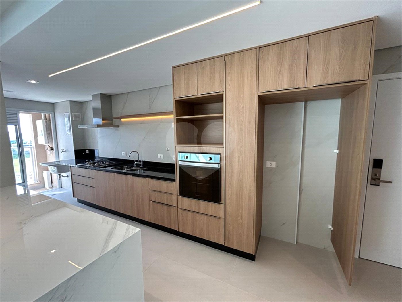Apartamento à venda com 3 suítes em Vila Mogilar, Mogi das Cruzes, SP