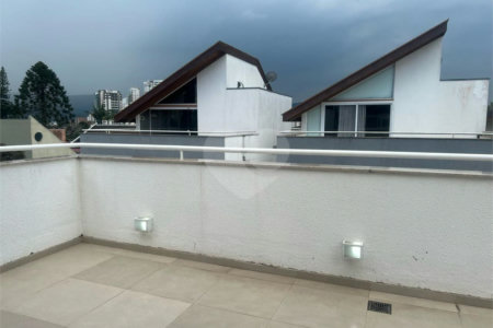 Casa à venda com 4 quartos, sendo 3 suítes,  no condomínio Residencial Toscana, Mogi das Cruzes - SP