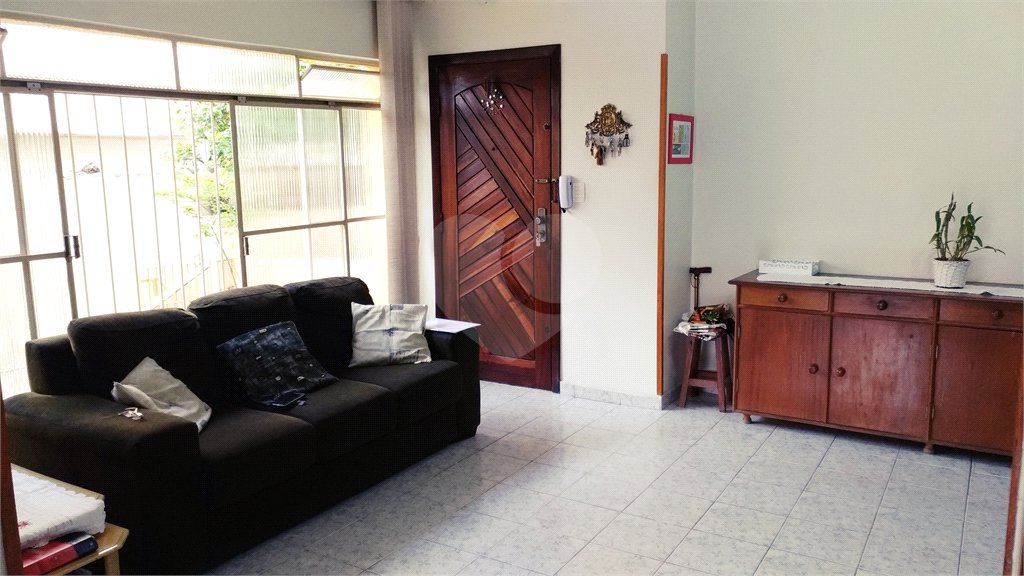 Casa à venda com 4 quartos, sendo 2 suítes,  em Vila Romero, São Paulo, SP