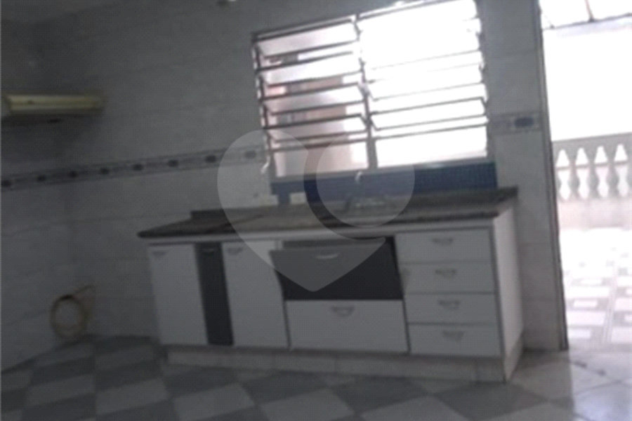 Sobrado à venda com 3 quartos, sendo 1 suíte, em Tremembé, São Paulo, SP