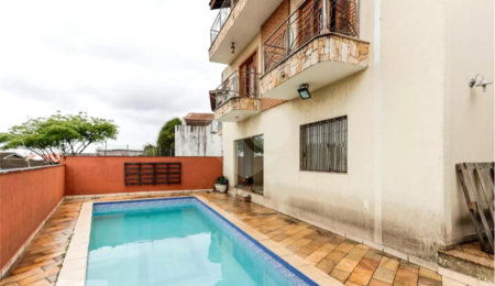 Sobrado à venda com 5 quartos, sendo 4 suítes,  em Tremembé, São Paulo, SP