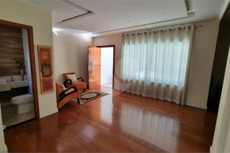 Casa à venda com 3 suítes em Jardim Trussardi, São Paulo, SP
