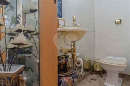 Apartamento à venda com 3 quartos, sendo 1 suíte, em Vila Monumento, São Paulo, SP