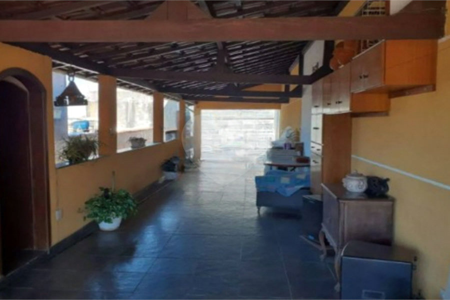 Sobrado à venda com 3 quartos, sendo 1 suíte, em Tremembé, São Paulo, SP