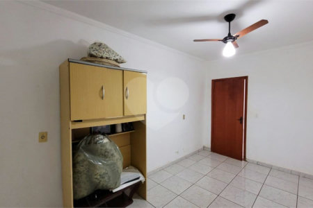 Chácara à venda com 4 quartos, sendo 1 suíte, em Área Rural de Salto, Salto, SP