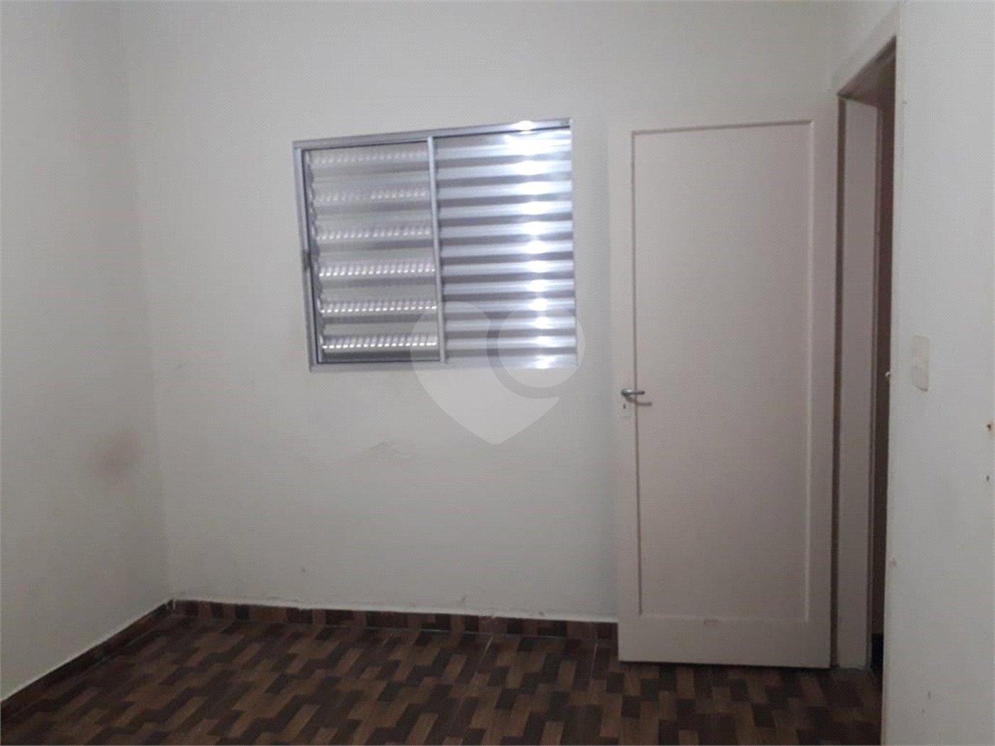 Casa Térrea à venda com 4 quartos, sendo 1 suíte, em Vila Constança, São Paulo, SP