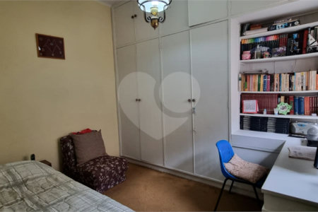 Sobrado à venda com 4 quartos, sendo 1 suíte,  em Água Branca, São Paulo, SP
