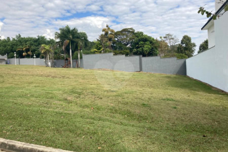 Terreno à venda em Loteamento Residencial Villágio DI Capri, Votorantim, SP