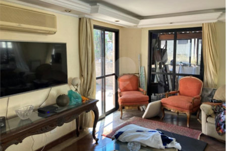 Apartamento à venda com 4 quartos, sendo 2 suítes,  em Moema, São Paulo, SP