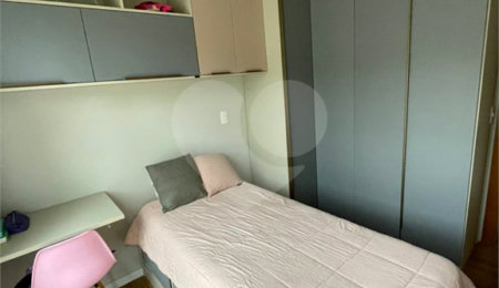 Casa à venda com 3 quartos, sendo 1 suíte,  no condomínio Aruã, Mogi das Cruzes - SP