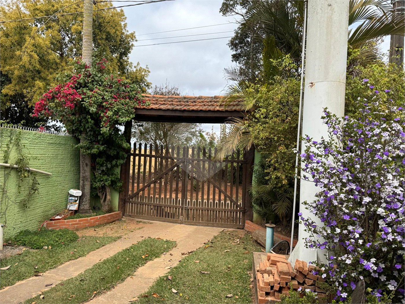 Chácara à venda com 2 quartos em Conceição, Itapetininga, SP