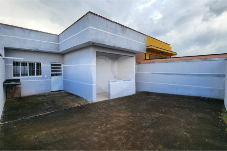 Casa à venda com 2 quartos, sendo 1 suíte, em Residencial Vila Martins, Salto, SP