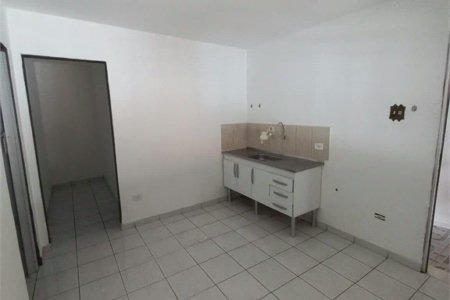 Casa à venda com 5 quartos, sendo 1 suíte, em Jardim Novo Taboão, São Paulo, SP