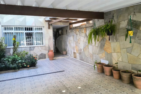 Casa à venda com 3 quartos, sendo 1 suíte,  em Jardim Brasil (zona Sul), São Paulo, SP