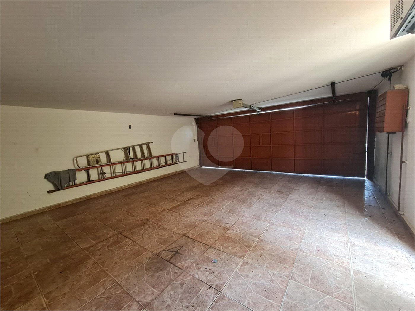 Casa à venda com 3 quartos, sendo 1 suíte, em Interlagos, São Paulo, SP