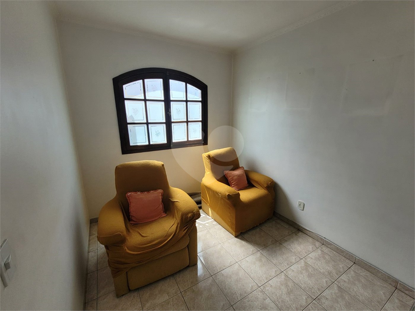 Sobrado à venda com 3 quartos, sendo 1 suíte, em Vila dos Remédios, São Paulo, SP