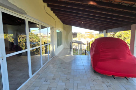 Casa à venda com 3 quartos, sendo 2 suítes,  em Vila São Paulo, Mogi das Cruzes, SP