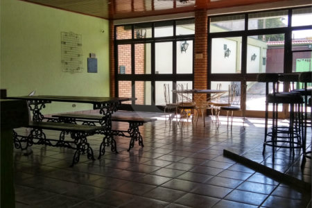 Casa à venda com 6 quartos, sendo 2 suítes,  em Jardim Leocádia, Sorocaba, SP