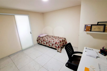 Casa à venda com 3 quartos, sendo 2 suítes, no condomínio Residencial West Green, Rio de Janeiro - RJ