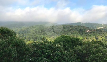 Casa à venda com 3 suítes no condomínio Alpes da Cantareira, Mairiporã - SP