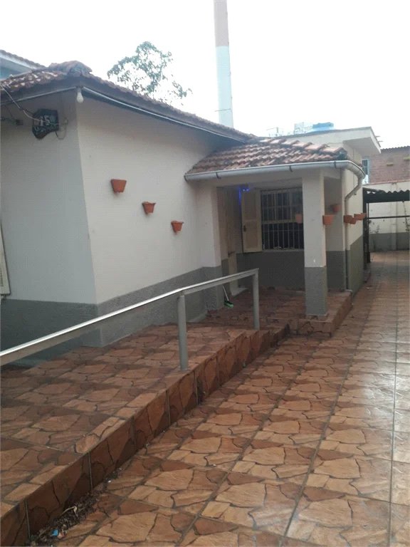 Casa Térrea à venda com 3 quartos em Jardim Nadir, São Paulo, SP