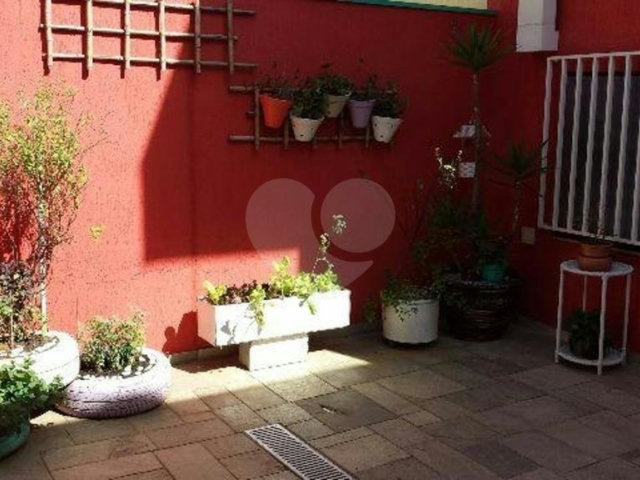 Sobrado à venda com 4 quartos, sendo 1 suíte,  em Horto, São Paulo, SP